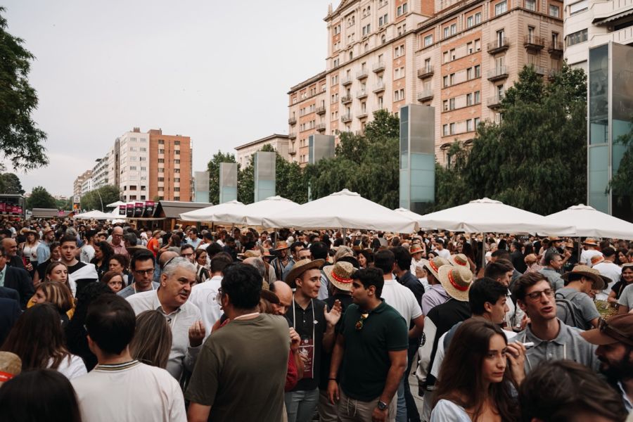 La Reus Viu el Vi 2023 s’enfila fins els 120.000 tastos i més de 15.000 copes despatxades